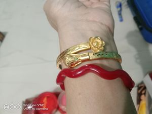 Bracelet