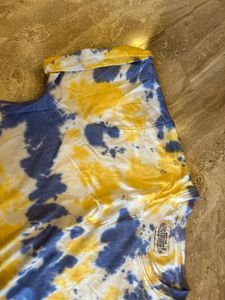 CASUAL WEAR TOP