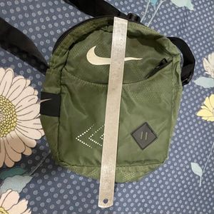 Nike Heritage Crossbody Bag Olive Green