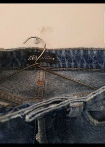 Zara High-Waisted Jeans