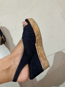 Luna blu Wedges Heels