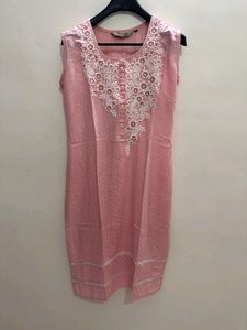 Women&#39;s Sleeveless Kurta