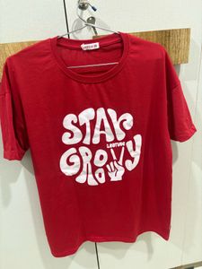 Red LEOTUDE T-Shirt
