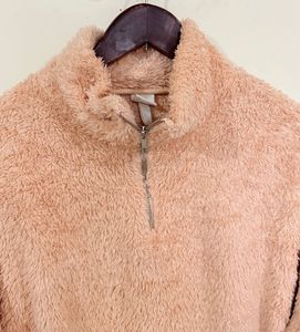 Fuzzy Cropped Pullover Peach color