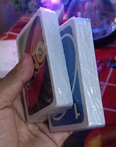 UNO CARDS WITH CUSTOMIXABLE WILD CARDS