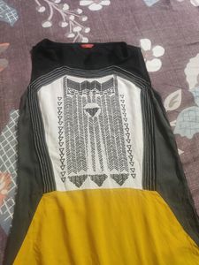 WOMEN'S SLEEVELESS COTTON BLEND REGULAR KURTA