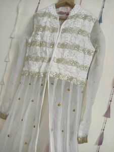 Gorgeous Mastani Suit 🤍💗