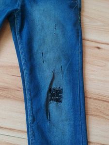 Old High-Waisted Jeans