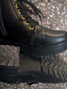 Black Chain Boots (Women) (Winter)