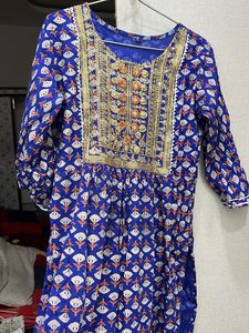 Nayra Cut Large Pure Cotton Suit Set