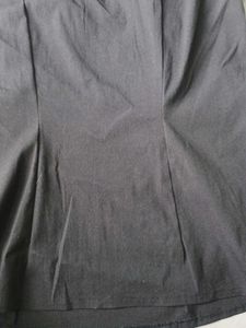 Black Sleeveless Surplice Top