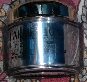 Lakme Perfect Radiance Day Cream