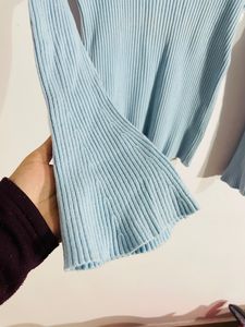 Neck Band Top