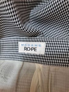 Gangnam checked skirt