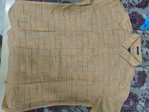 Men's Plaid Button-Down Shirt