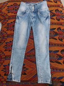 Stylish High Waisted Jeans