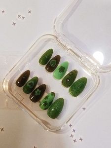 Forest Bloom – Handmade Press-On Nail Set