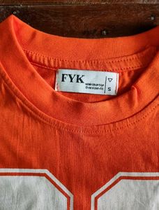 Trending Oversized Crop T-shirt 🧡