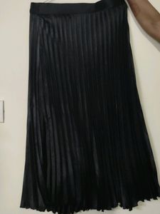 Sassafras Black Pleated Satin Skirt New