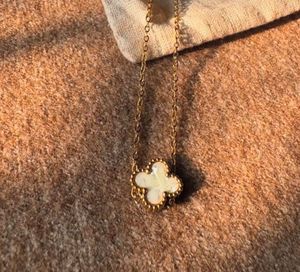 van cleef clover necklace