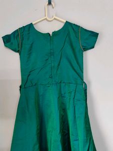 Elegant Emerald Green Dress