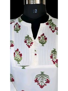 Brand New Women&#39;s Short Kurti - White Colour