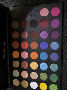 FANTASY 40 colour EYESHADOW