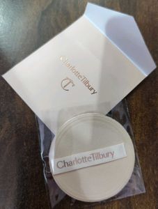 Charlotte Tilbury Makeup Puff