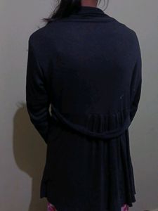 Shrug Black