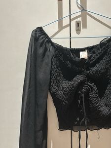 off shoulder/ scrunch up black party top
