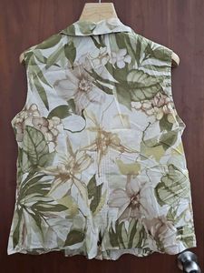 Green Floral Sleeveless Top (Autumn vibes)