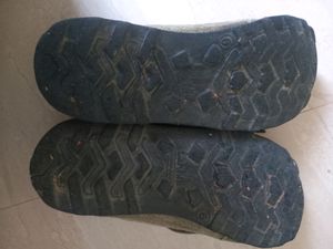 Used Shoe But No flaws