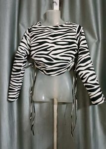 Zebra Print New Top 🤍🖤