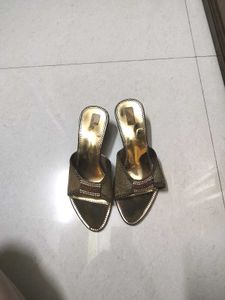 Golden Colour 👠heels