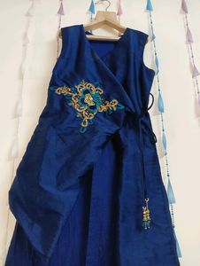 Ethnic Gown With Removable Jacket 💙