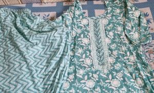 Kurti Set