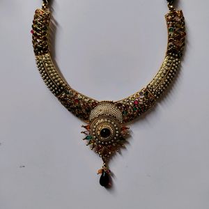Jwelllery Set With Earrings And Tika