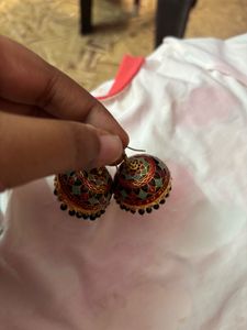 meenakari jhumka