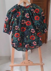 H&amp;M floral top