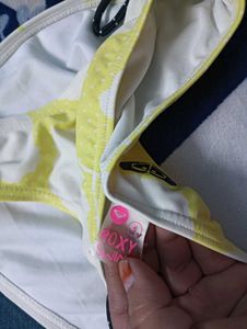 Floral Bikini Bottom🖤