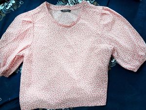 This cute pink top