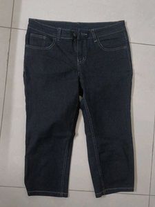 Dark Wash Denim Capri Pants