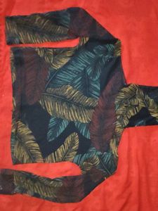 Leaf Print Long Sleeve Top