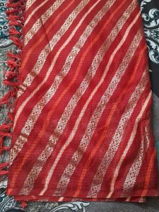 Like New Cotton  Blend  Saree With  Blouse Piece