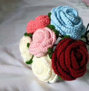 Crochet Rose Bouquet ( 150 Per Piece)