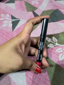 Combo Of 2 Matte Lip Crayon