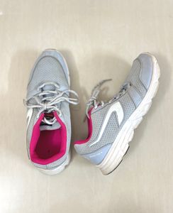 Unisex Decathlon Running Shoes UK 6.5