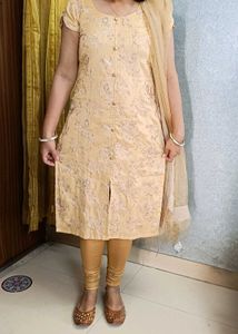Golden Kurta With Leggings..
