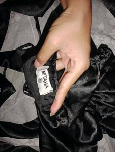 :Black Satin Puff Sleeve Tie-Back Crop Top