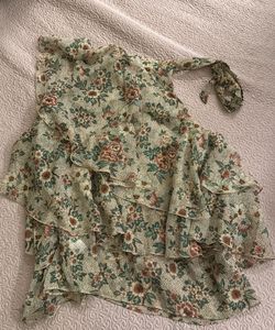 Floral Ruffle One-Shoulder Top